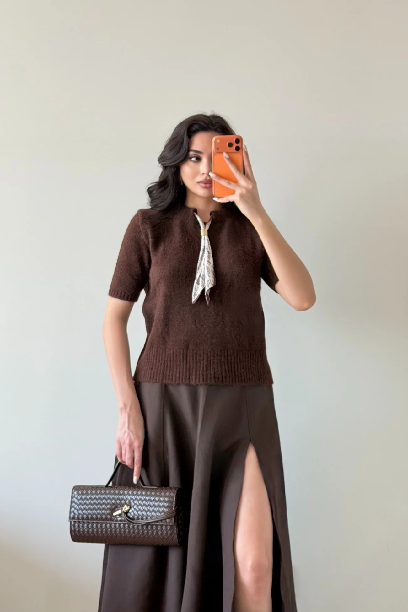 Kadın Kahve Fularlı Kısa Kol Kazak 1014-2536