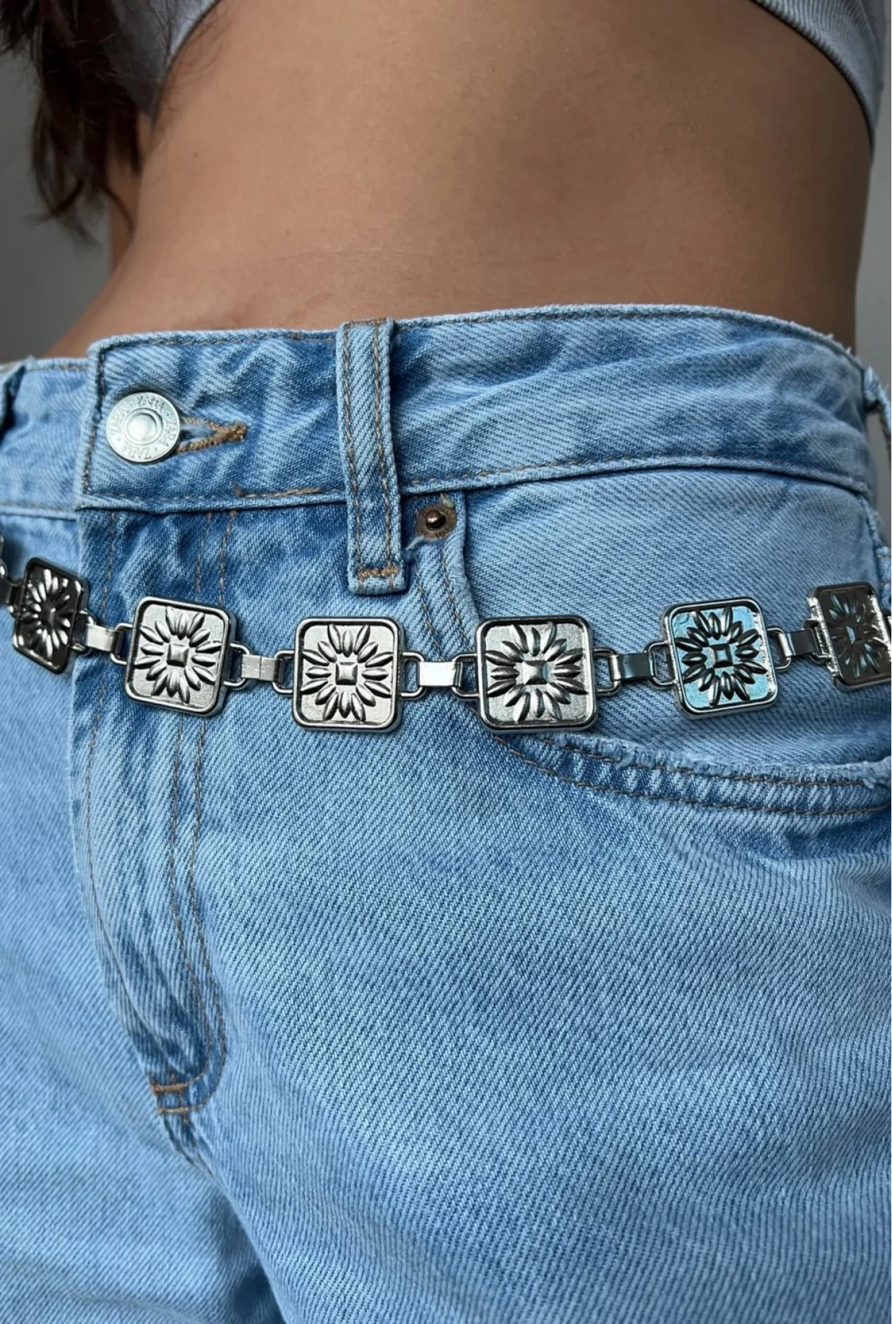 Kadın Silver Çiçek Desenli Zincir Kemer 1043-0011