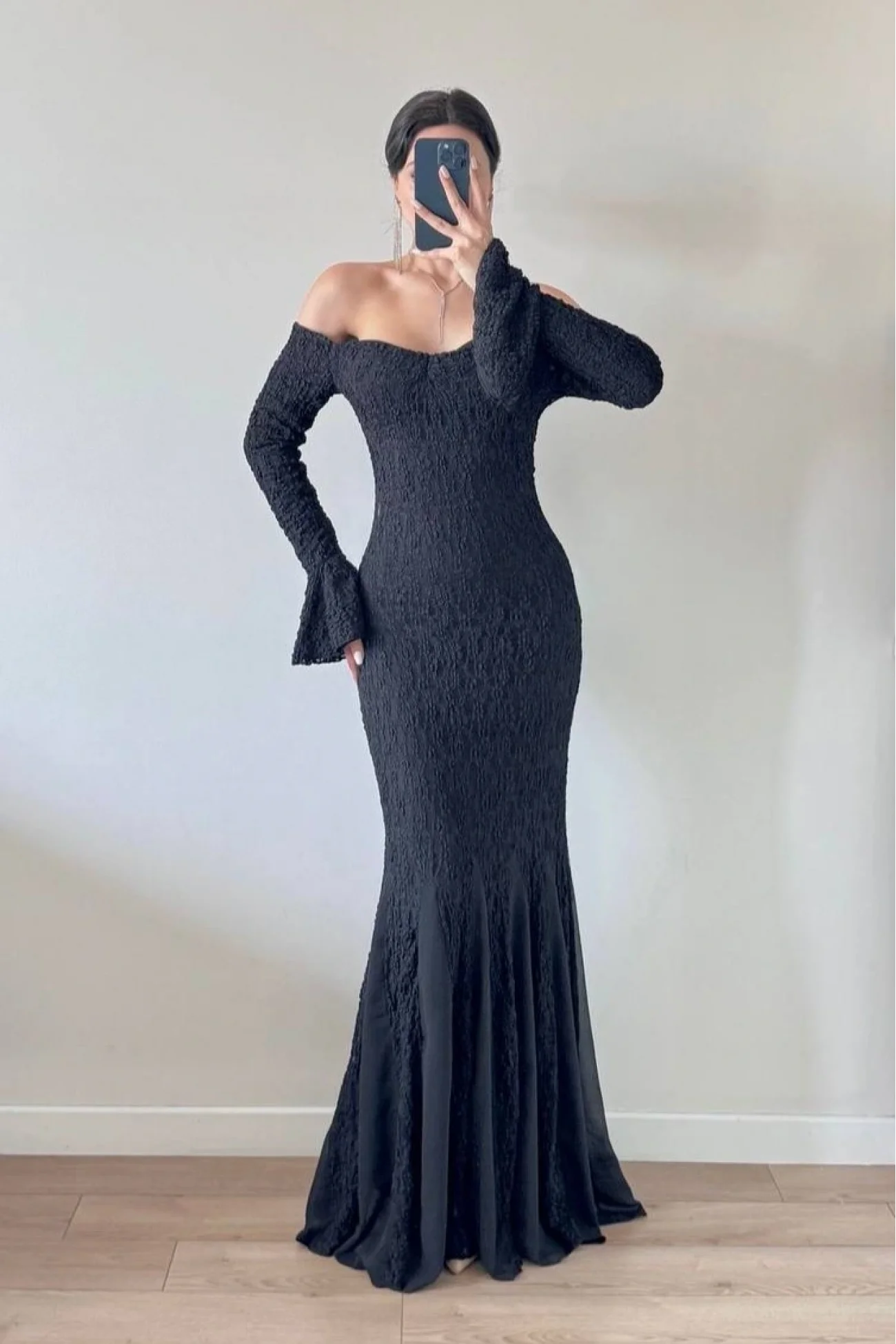 Kadın Siyah Etek Şifon Garni detaylı Dantel Elbise 1041-2738