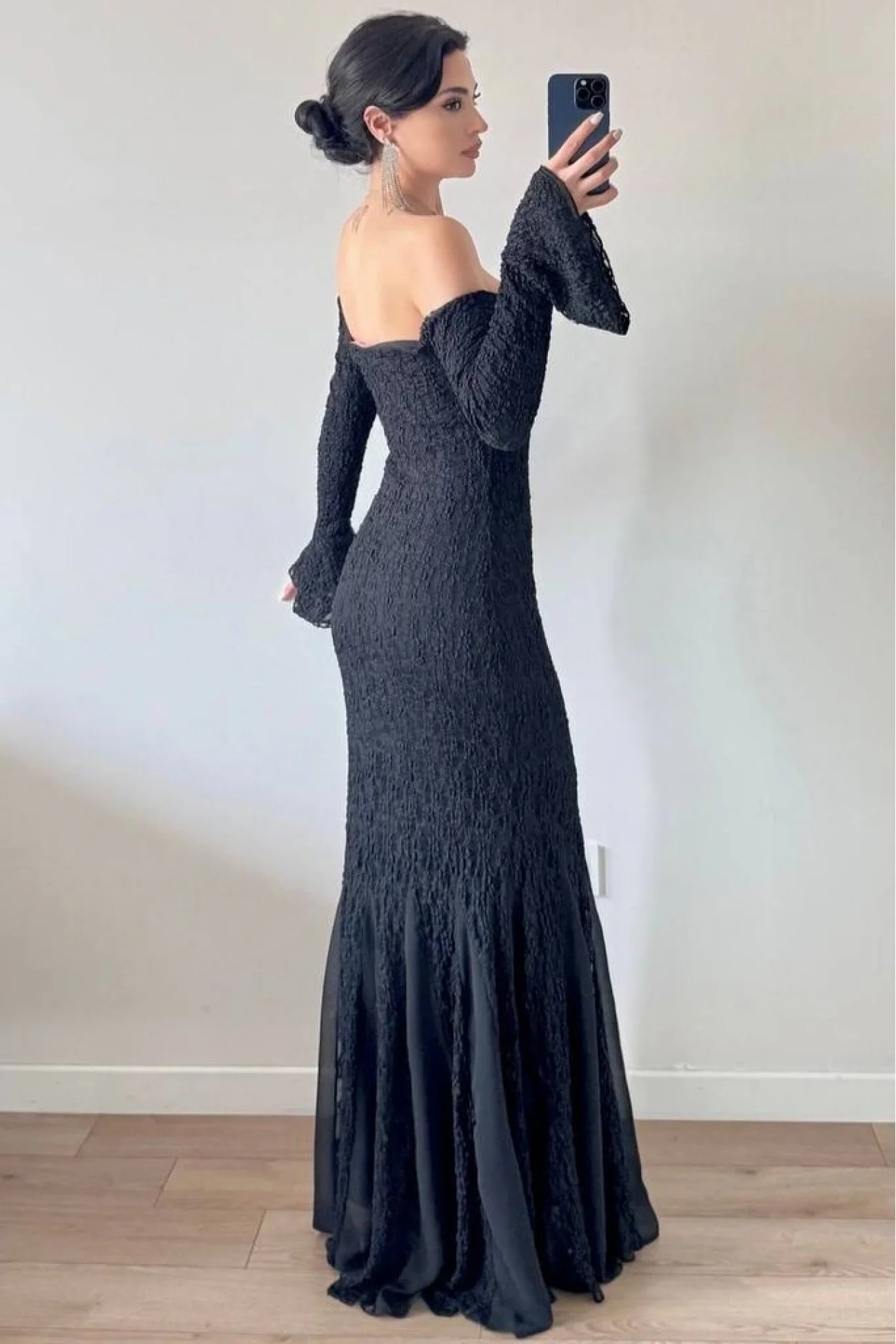 Kadın Siyah Etek Şifon Garni detaylı Dantel Elbise 1041-2738