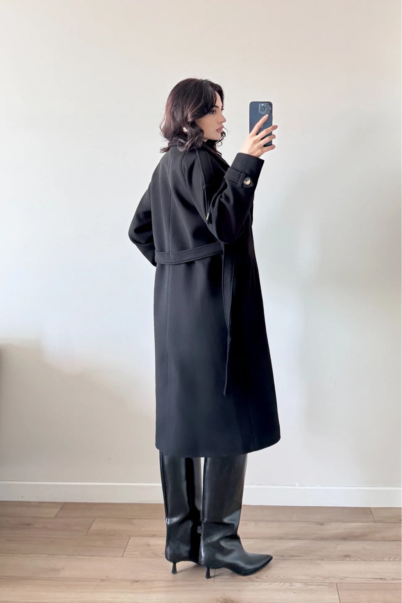 Kadın Siyah Kaşe Kaban 3122