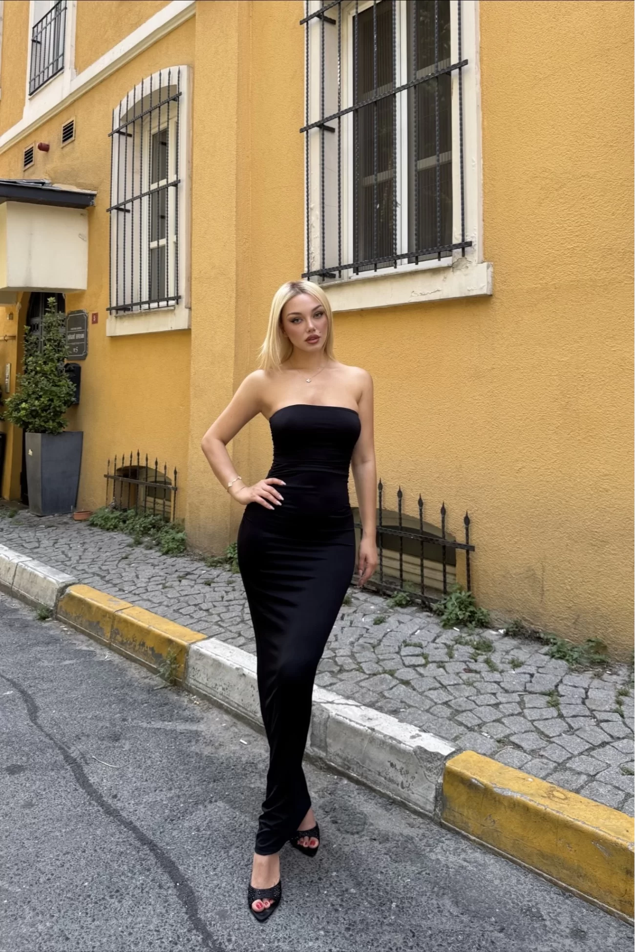 Kadın Siyah Straplez Elbise 1026-221730