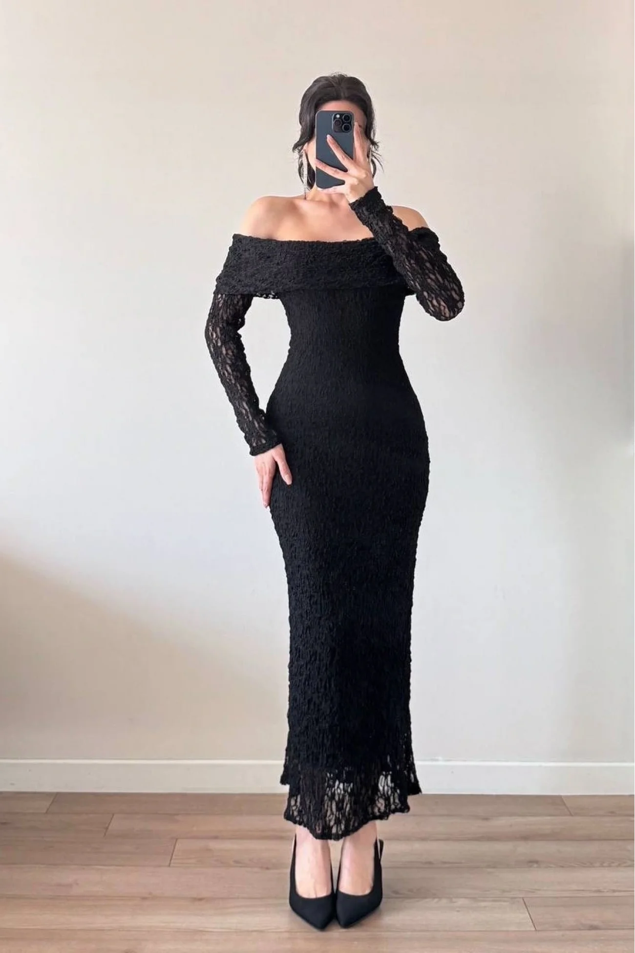 Kadın Siyah Straplez Yaka Dantelli Elbise 1041-2733