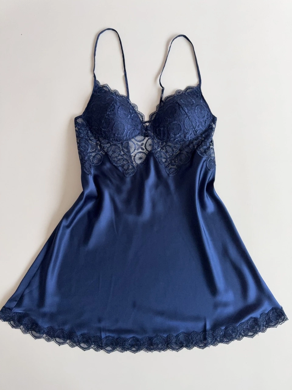 Büyük Beden Lacivert Güpür Detaylı Kısa Gecelik