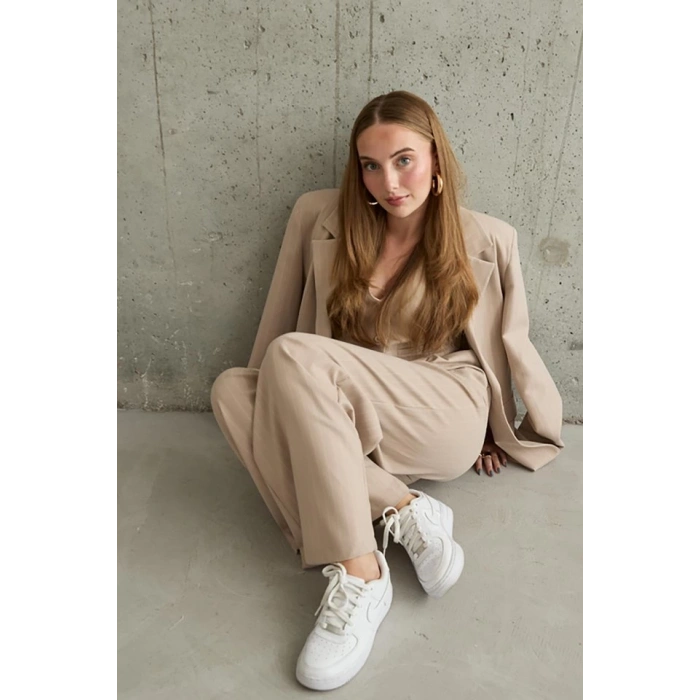 Bej Çizgili Ceket - Yelek Ve Pantolon Takım