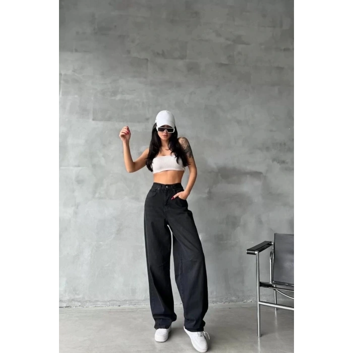 Arkadan tokalı jeans pantolon Siyah