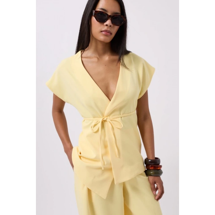 Bağcık Detay Yelek