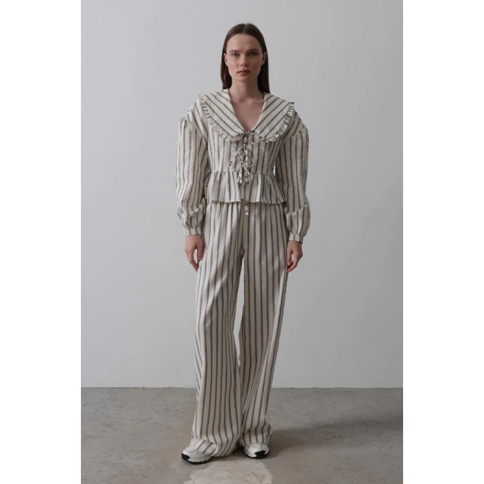 Bebe Yakalı Önü Bağlamalı Takım - Natür