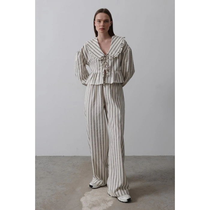 Bebe Yakalı Önü Bağlamalı Takım - Natür