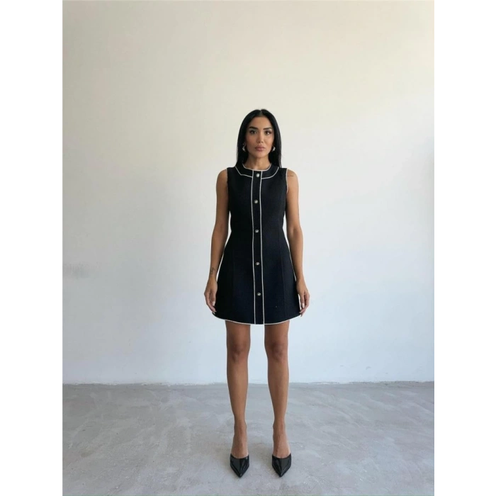 CHANEL KUMAŞ KISA ÖNDEN DÜĞMELİ ELBİSE - Siyah