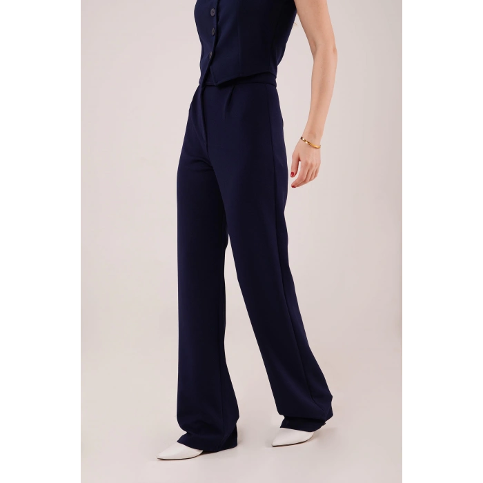 Cırt Kapama Detaylı Lacivert Pantolon