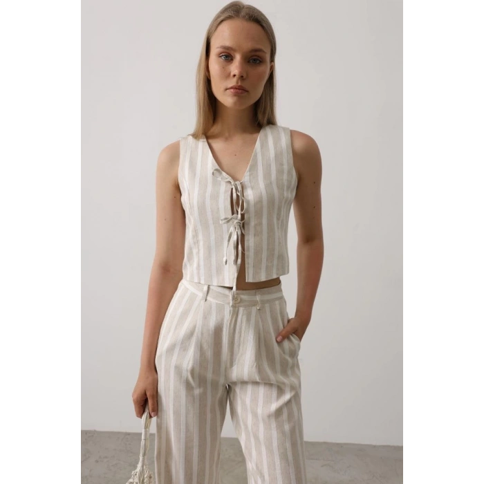 Çizgili Yelek Takım - Beyaz-Taş
