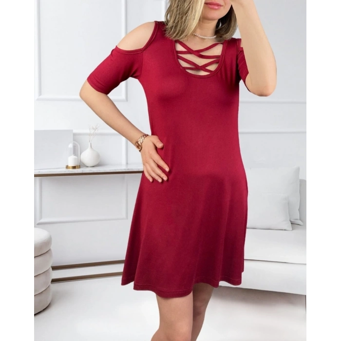 Dekolteli Bağcık Detay Viskon Kumaş Elbise