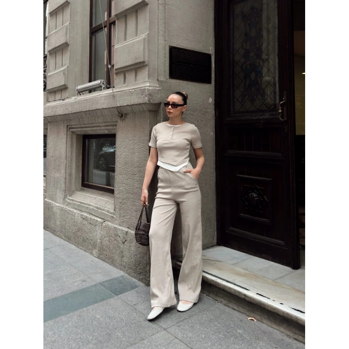 Düğme yakalı bej alt üst takım s3943