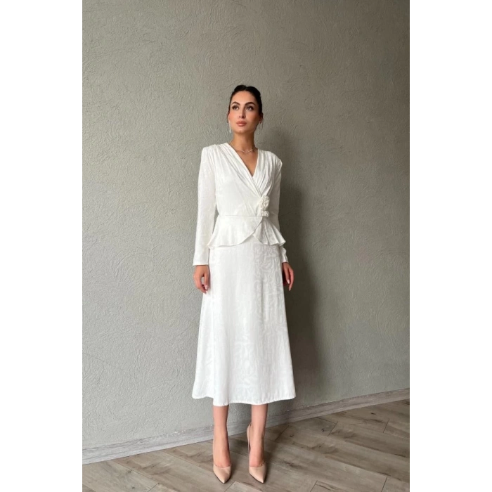 Ekru Pile Detaylı Kruvaze Elbise