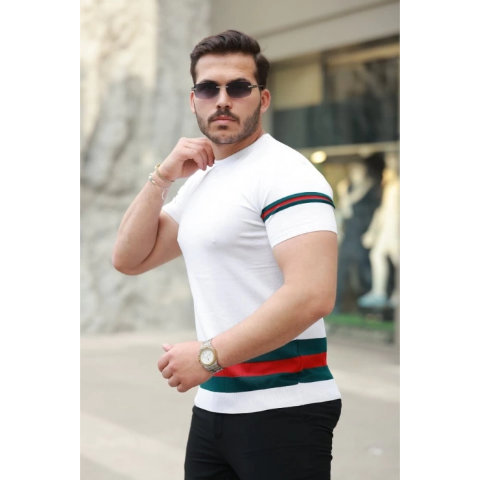 Erkek Bisiklet Yaka Bel Ve Kol şerit Desenli Kısa Kollu Tişört