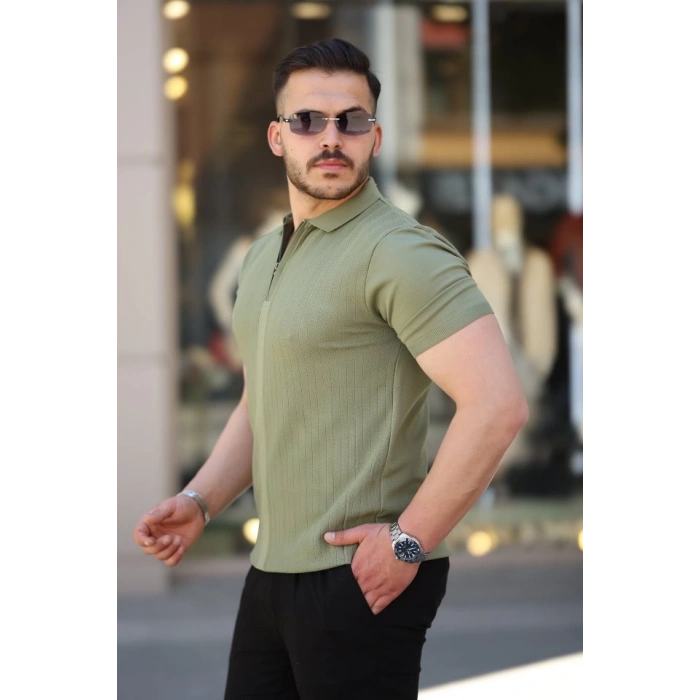 Erkek Yakası Fermuarlı Kısa Kollu T-shirt