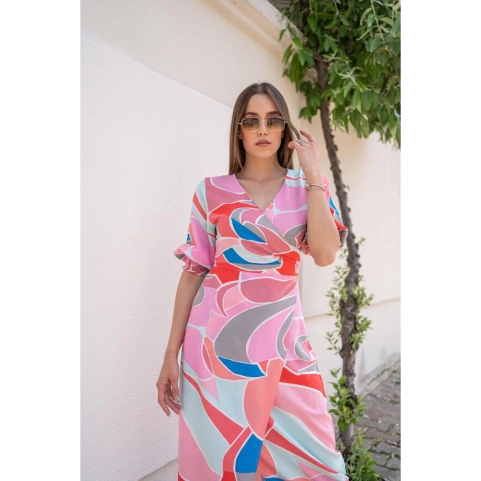 Fuşya Desenli Yırtmaçlı Elbise