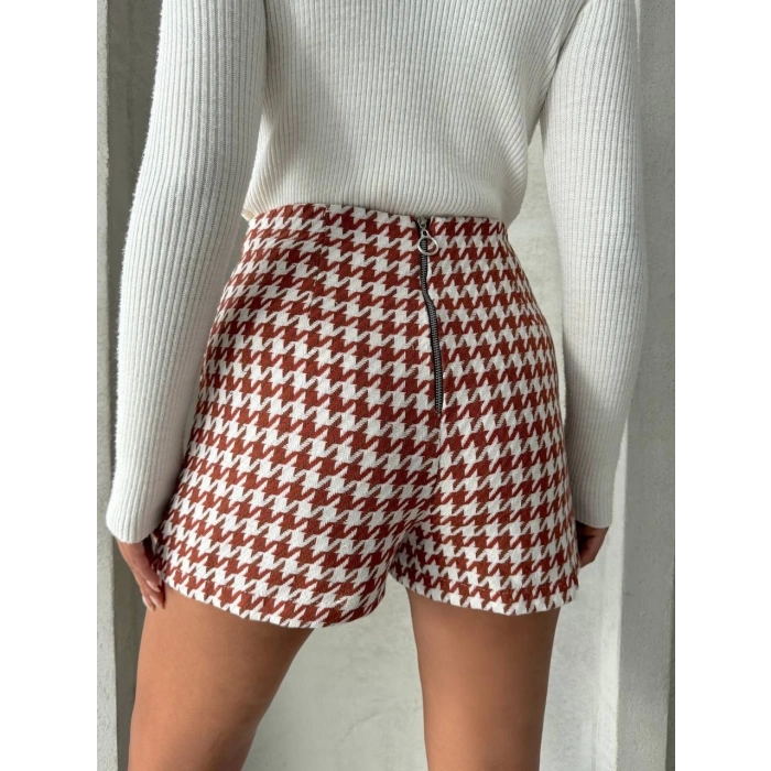 İki düğmeli kaz ayağı desen ch kumaş şort etek bordobeyaz h26414