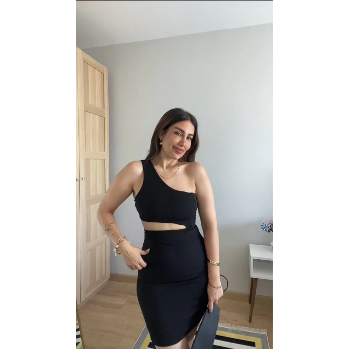 Kadın Asimetrik Kesim Sırt Ve Göbek Dekolteli Diz üstü Fırsat ürün Elbise