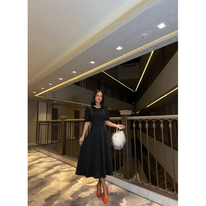 Kadın Bisiklet Yaka Kısa Kol Lastik Detay Uzun Elbise