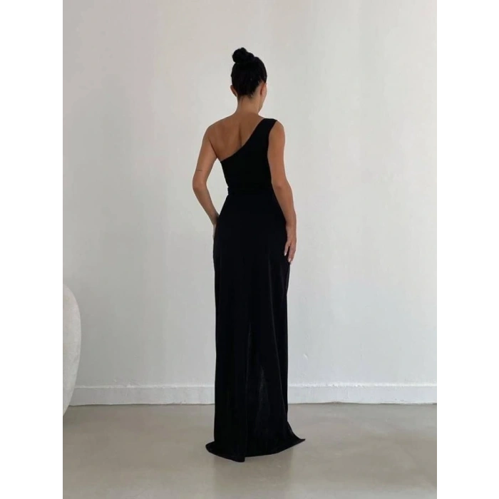 Kadın Dalgıç Krep Kumaş Tek Omuz Yırtmaç Detaylı Maxi Boy Elbise