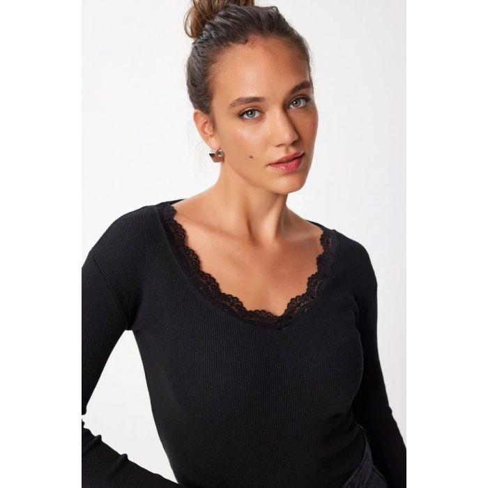 Kadın Dantel Detay V Yaka Kaskorse Kumaş Bluz