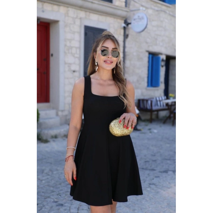 Kadın Kare Yaka Mini Elbise