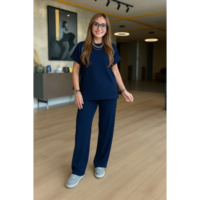 Kadın Kısa Kollu Bisiklet Yaka Viskon Iki Iplik Bluz Ve Pantolon Ikili Takım