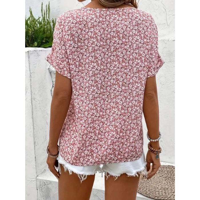 Kadın Kısa Kollu çentikli V Yaka Ve Düğme Detaylı çiçek Desenli Süprem Bluz