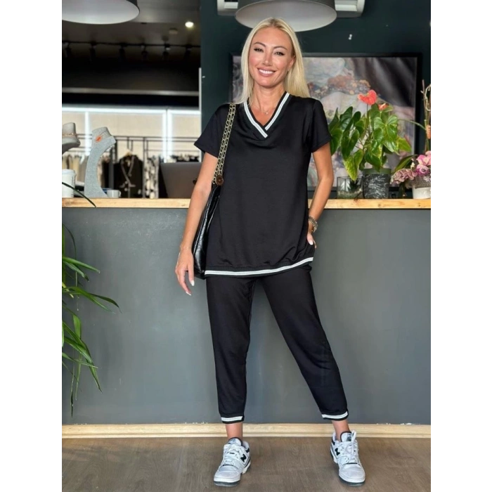 Kadın Kısa Kollu V Yakalı Iki Iplik Bluz Ve Pantolon Ikili Takım