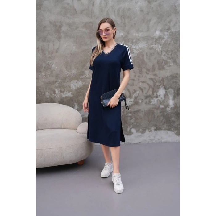 Kadın Kristal Kumaş şerit Ve Yırtmaç Detaylı V Yaka Midi Boy Elbise