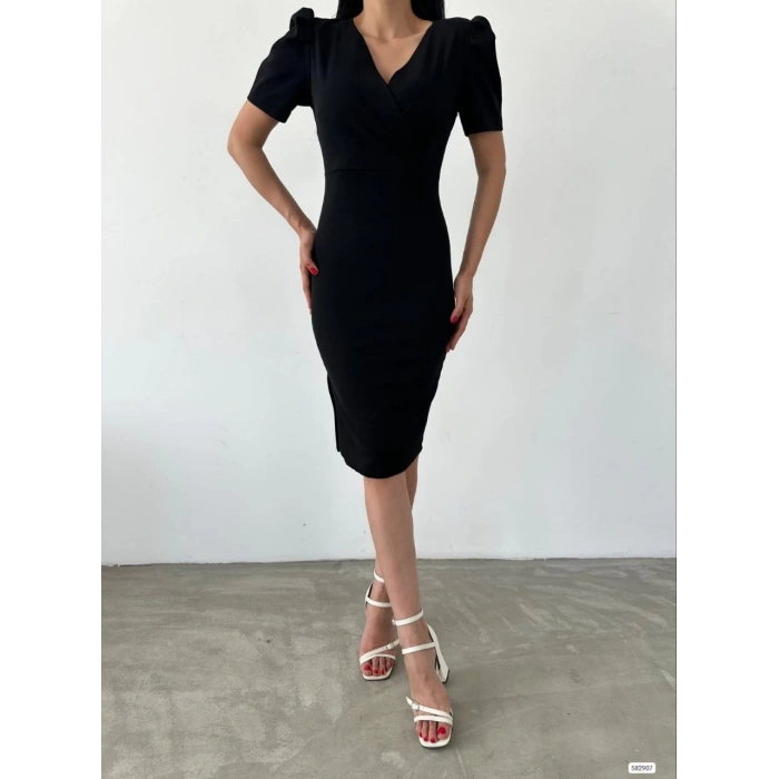 Kadın Kruvaze Yaka Yandan Yırtmaç Detaylı Scuba Krep Kumaş Midi Boy Elbise