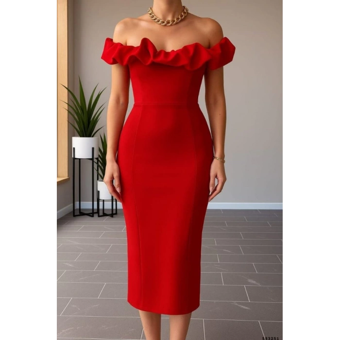 Kadın Madonna Yaka Küpür Detaylı Scuba Elbise