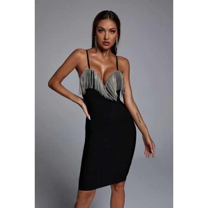 Kadın Omuz Askılı Derin Göğüs Dekolteli Zincir Detay Mini Elbise