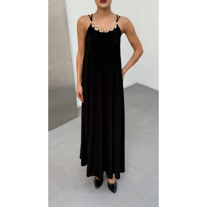 Kadın Omuz Askılı Kuş Gözü Zincir Detay Sandy Kumaş Maxi Boy Elbise