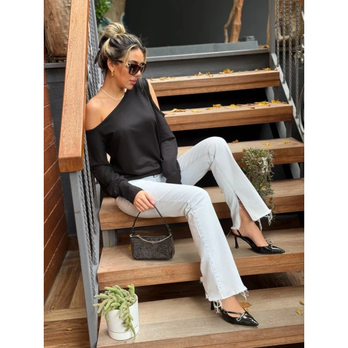 Kadın Omuzdan Açık Askılı Viskon Iki Iplik Bluz