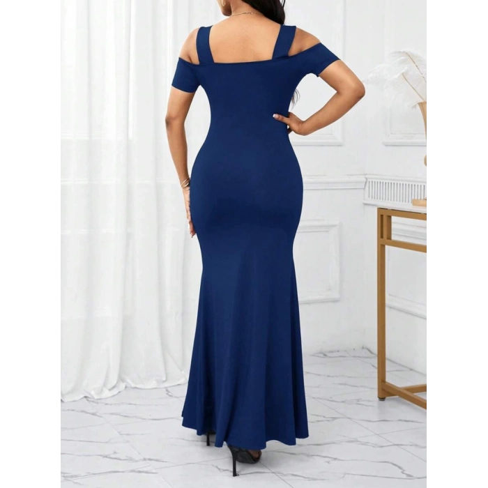 Kadın Omuzlardan Açık Askılı Yırtmaç Detaylı Uzun Ithal Krep Elbise