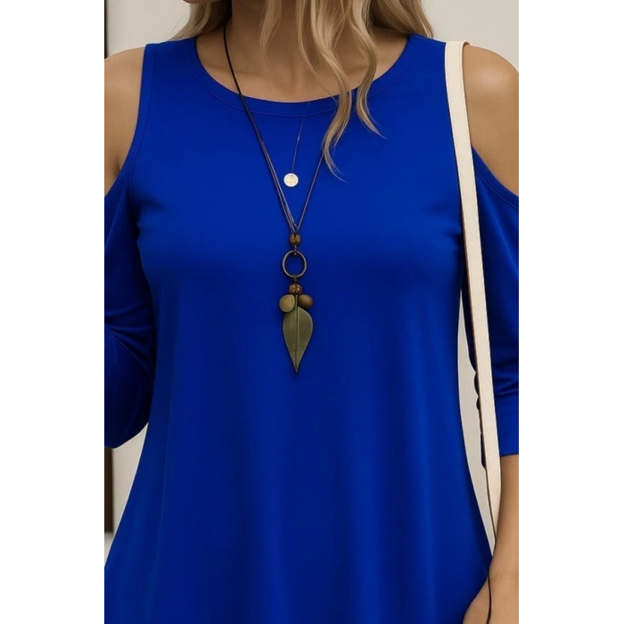 Kadın Omuzlardan Açık Sıfır Yaka Asimetrik Kesim Detay Viskon Bluz