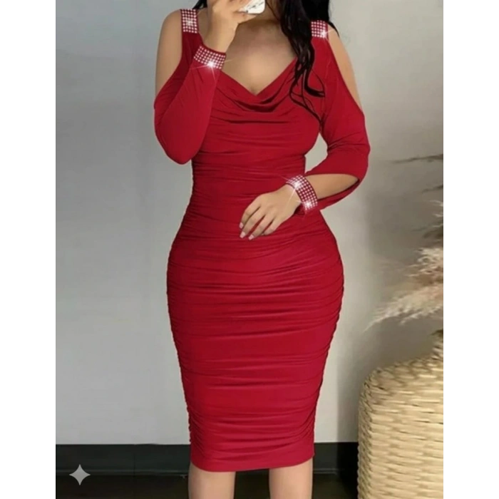 Kadın Omuzlardan Açık Uzun Kollu Taşlı Degaje Yakalı Sandy Midi Elbise