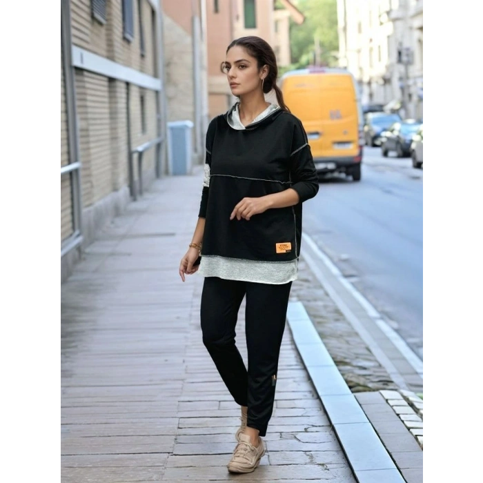 Kadın Siyah Kapşonlu Etek Ucu Detay Arma Ters Dikiş Gorunumlu Ikili Takım