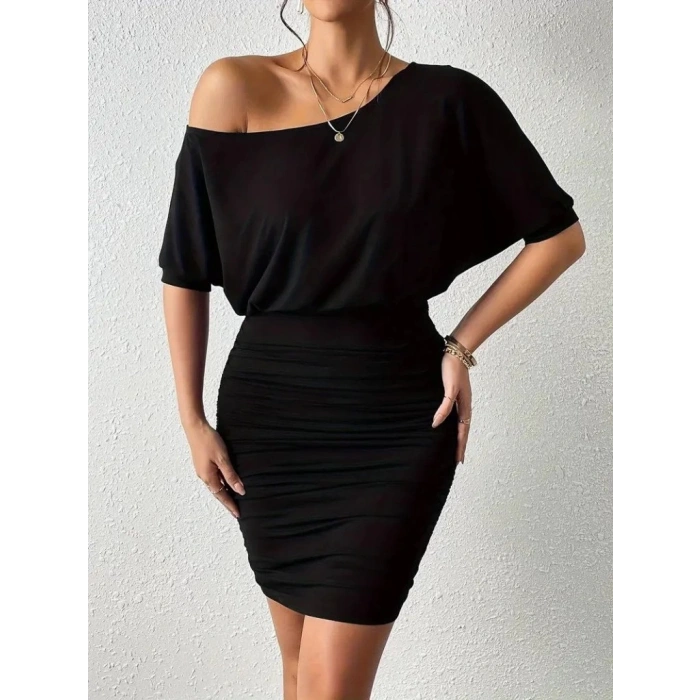 Kadın Tek Omuzu Açık Büzgülü Kısa Sandy Elbise