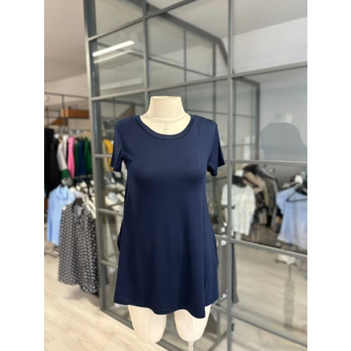 Kadın Türlü Viskon Kumaş Yırtmaç Detaylı Bluz