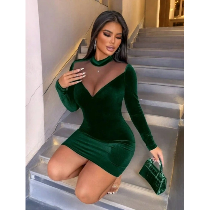 Kadın Uzun Kollu Balıkçı Yaka Tül Detaylı Mini Kadife Elbise