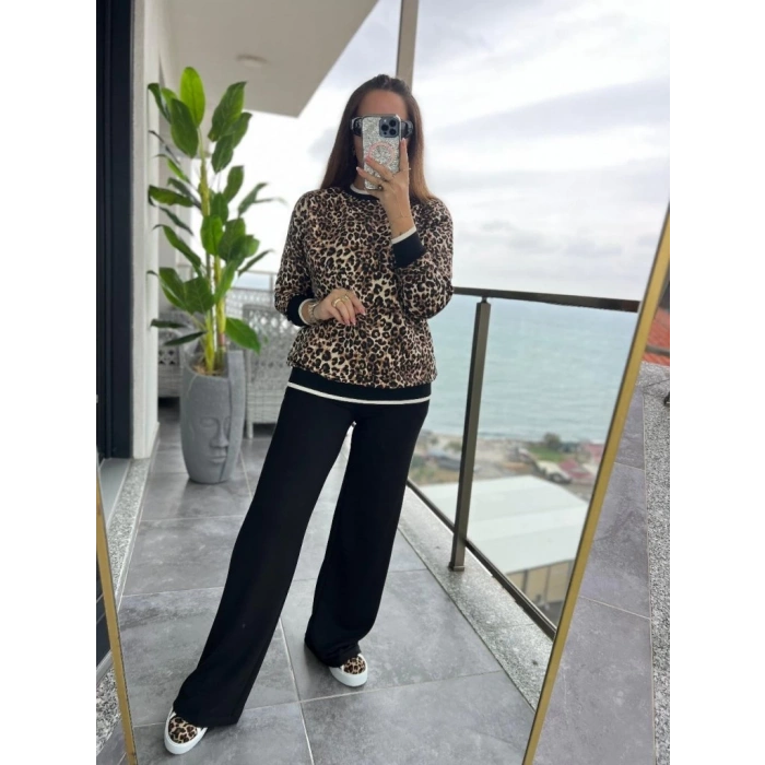 Kadın Uzun Kollu Bisiklet Yaka Leopar Desenli Iki Iplik Bluz Ve Viskon Iki Iplik Pantolon Ikili Takım