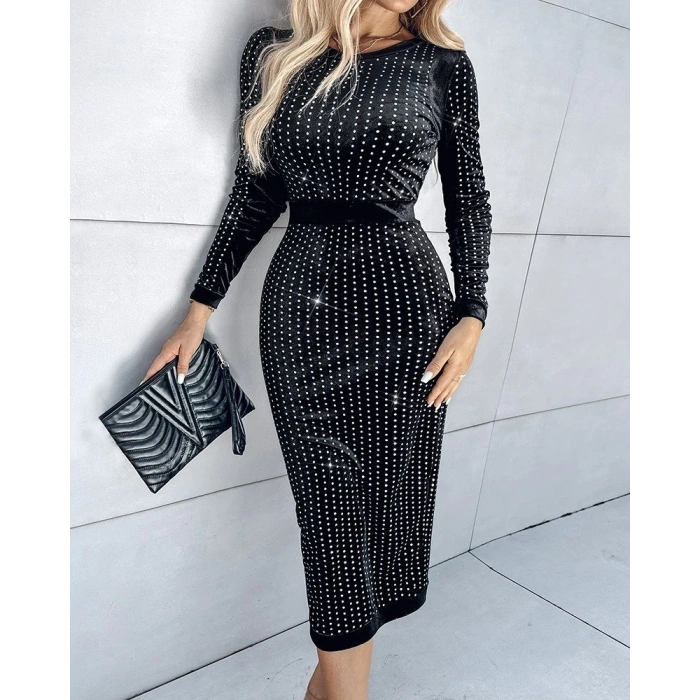 Kadın Uzun Kollu Bisiklet Yaka Taşlı Midi Kadife Elbise