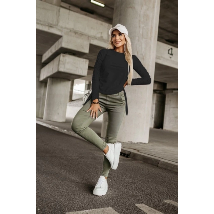 Kadın Uzun Kollu Bisiklet Yaka Yanları Ve Kolları Büzgülü Kadife Bluz