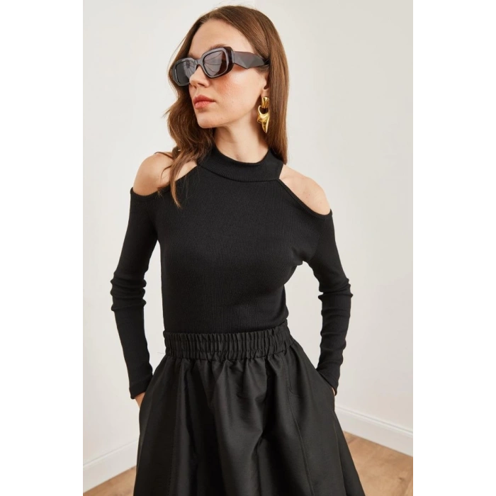 Kadın Uzun Kollu Omuz Dekolteli Kaşkorse Kumaş Bluz