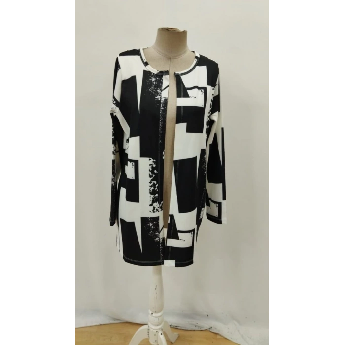 Kadın Uzun Kollu önü Açık Desenli Modal Kısa Ceket