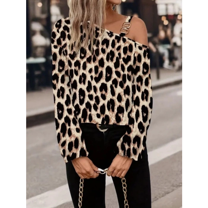 Kadın Uzun Kollu Tek Omuzu Açık Tokalı Leopar Desenli Modal Bluz